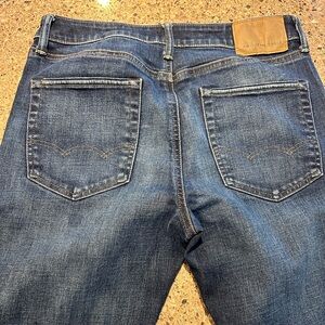 American Eagle Athletic fit men’s jeans